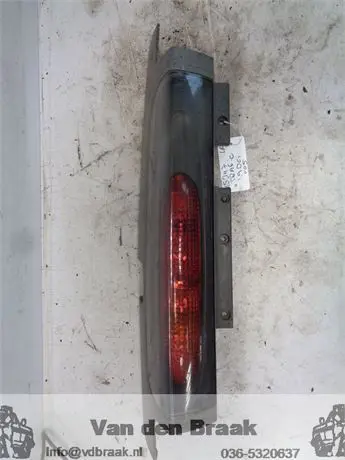 Renault Trafic 2001-2007 Achterlicht links