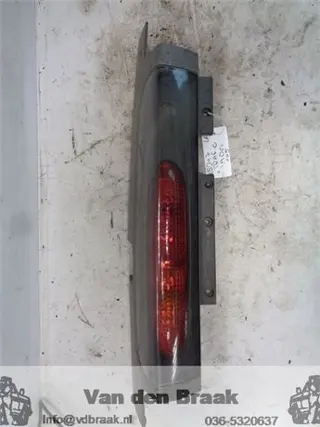 Renault Trafic 2001-2007 Achterlicht links