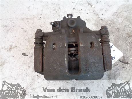 Mitsubishi Colt 1.1 2004-2013 Remklauw rechts voor