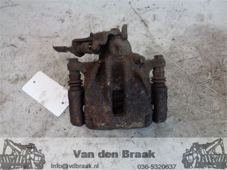 Renault Trafic 2001-2007 Remklauw rechtsachter