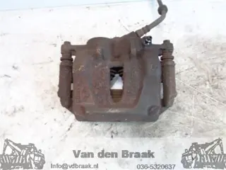 Renault Trafic 2001-2011 Remklauw linksvoor