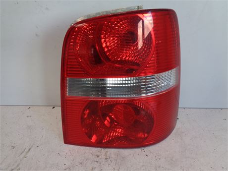 Volkswagen Touran 2003-2006 Achterlicht rechts