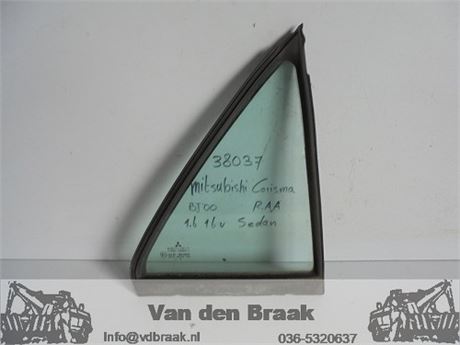Mitsubishi Carisma 4 drs 1995-2005 Scheerraam rechts achter