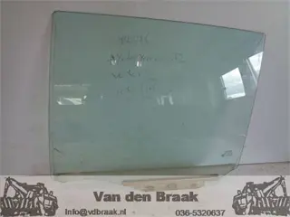 Toyota Yaris 5 drs 1999-2005 Portierruit links achter