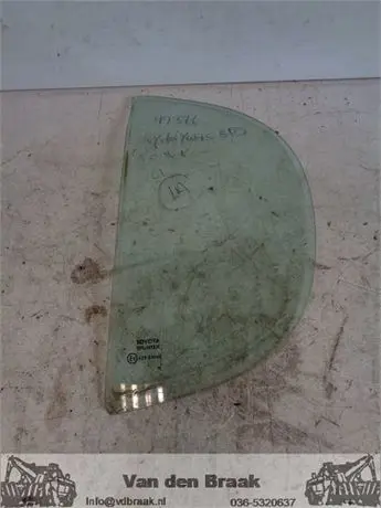 Toyota Yaris 5 drs 1999-2005 Driehoekraam links achter