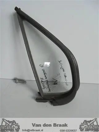 Suzuki Wagon R+ 2000-2008 Driehoek raam rechts voorzijde