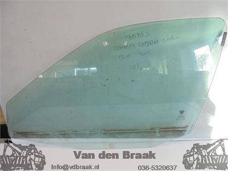 Lancia Lybra 1999-2005 Portierruit links voor