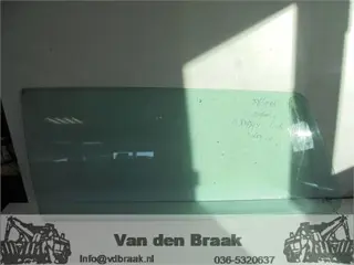 Volkswagen Polo Coupe 1986-1994 Zijruit linksachter