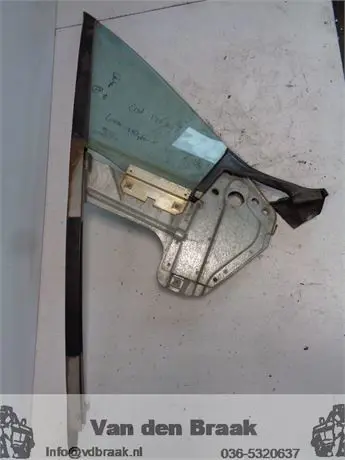 Opel Calibra 1990-1998 Driehoekraam rechts voor