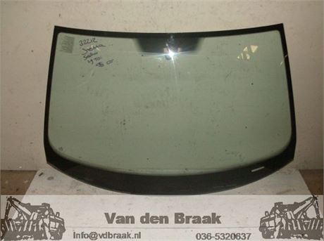 Volkswagen Jetta 2005-2007 Voorruit