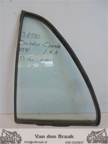 Daihatsu Charade 5 deurs 1993-2000 Scheerraam linksachter