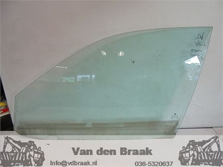 Skoda Octavia Hatchback 1997-2004 Portierraam links voor