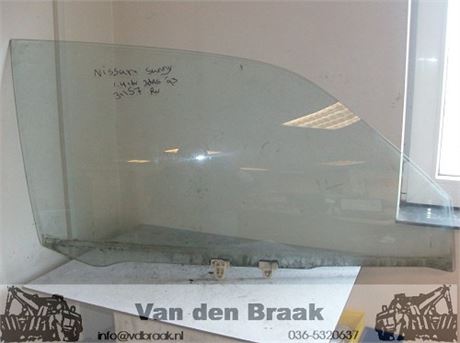 Nissan Sunny 3 deurs hb 1991-1995 Portierraam rechts