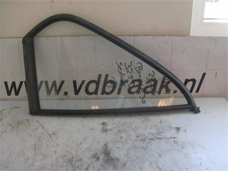 BMW 3 serie E30 sedan 1983-1990 Scheerraam rechts achter