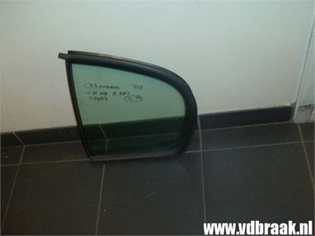 Nissan Almera N16 5 drs 2000-2007 Scheerraam links achter