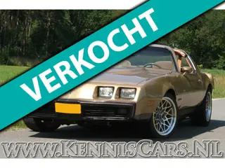 Pontiac 1981 Firebird Formula 400 Turbo T-roof Coupe Coupe