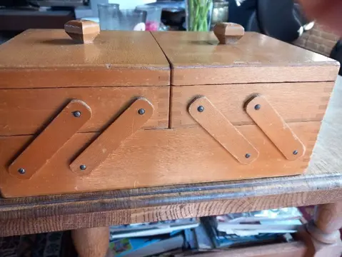 Naaibox - veel bergruimte