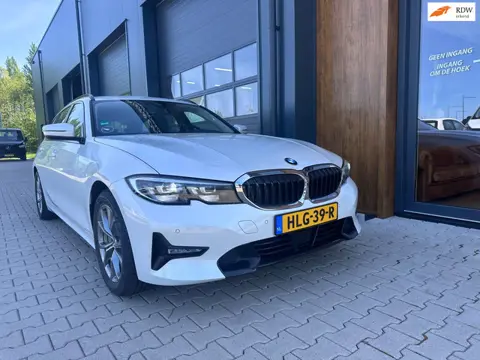 BMW 3-serie Touring 330e High Executive / trekhaak / apple carplay