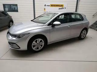 Volkswagen Golf 1.0 eTSI Life Navigatie | Pdc V+A | Lmv | Automaat !