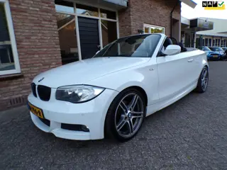 BMW 1-serie Cabrio 118i High Executive M Pakket / Leder / Windscherm