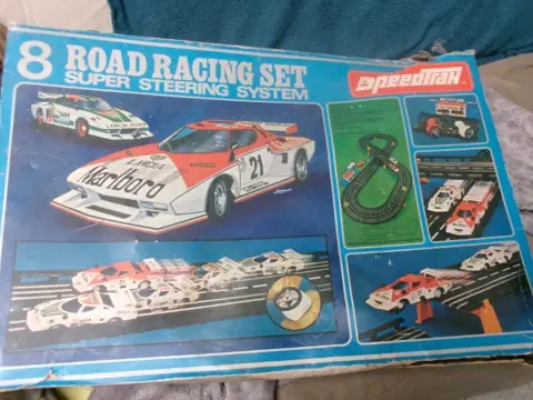 8 Road Racing set super steering system, Speedtrax met doos