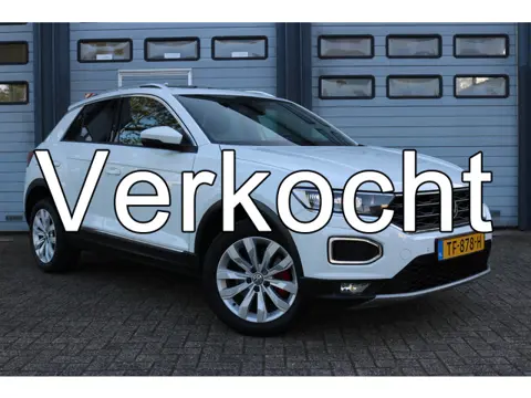 Volkswagen T-Roc 1.5 TSI Sport Xenon Panodak Navi Virtual cockpit T-haak Bj:2018