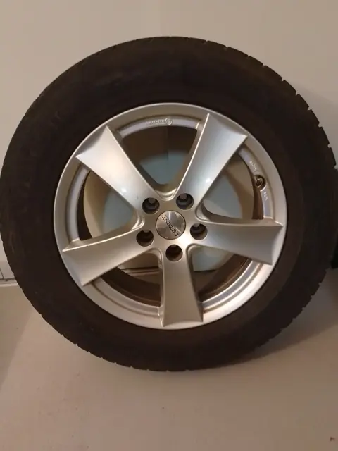 Aluminium velgen met winterbanden CX5
