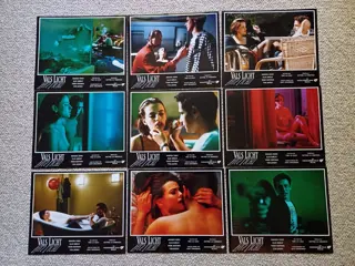VALS    LICHT     lobbycard set.