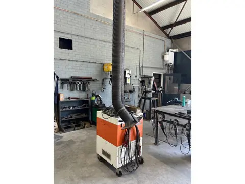 Mobiele afzuiginstallatie voor las en slijpwerkzaamheden