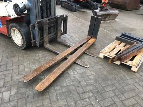 Diversen Heftruckvorken FEM 3. 2200 mm