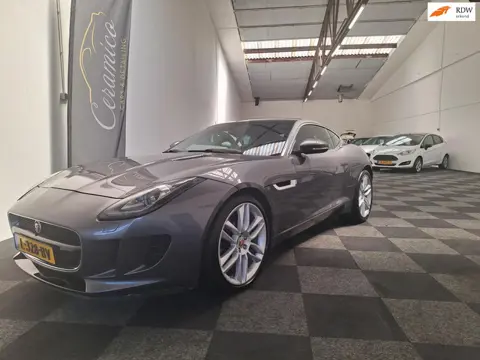 Jaguar F-TYPE 2015. V6 Coupé 400 pk. MET SLECHTS 62.000 km.