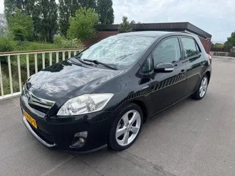 Toyota Auris 1.8 Full Hybrid Executive (bj 2011, automaat)