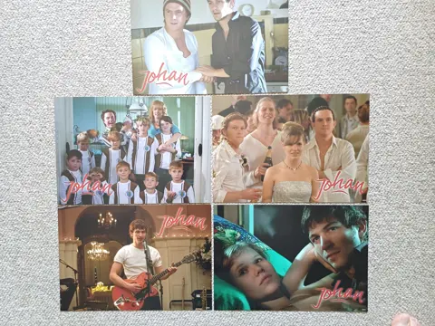 JOHAN     lobbycard set.