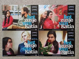 HET   ZUSJE   VAN   KATIA     lobbycard set.