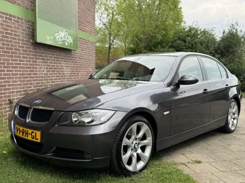 BMW 3-serie 320i Dyn-Exec. Ecc|Cruise|Lmv|T-haak (bj 2005)