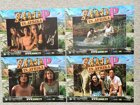 ZOOP   IN   AFRIKA     lobbycard set.