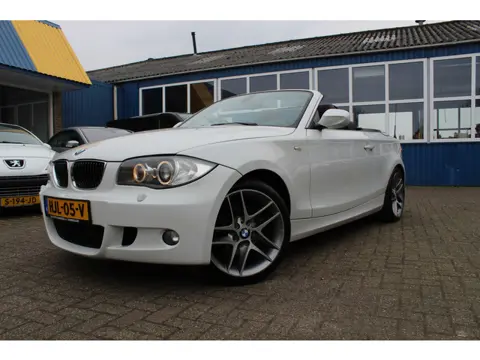 BMW 1 Serie Cabrio 118i "Limited Edition" Xenon - Leder - Automaat - Navi  !!! 143 Pk