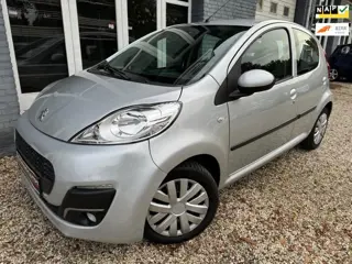 Peugeot 107 1.0 AUTOMAAT ORIGINELE KILOMETERS , NIEUWE APK