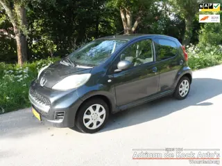 Peugeot 107 1.0-12V Urban Move