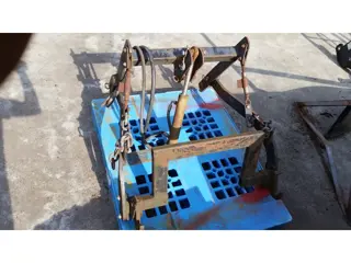 Hydraulische hefinrichting t.b.v. kopeg / frees etc