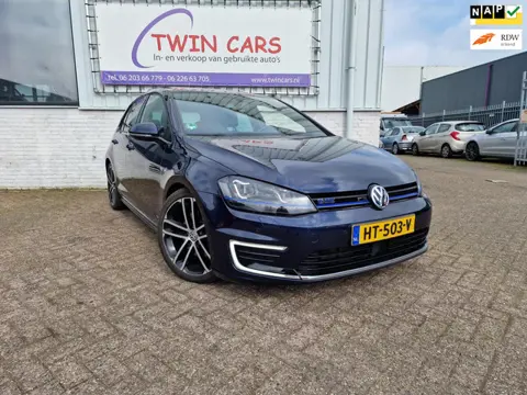 Volkswagen Golf 1.4 TSI GTE Pano Keyless Xenon Leder