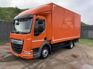 DAF LF 150 FA 7,5 ton C1 !! EURO 6 Automaat bak & Lift Dhollandia 1000 kg Airco Cruise Zuideur Lucht