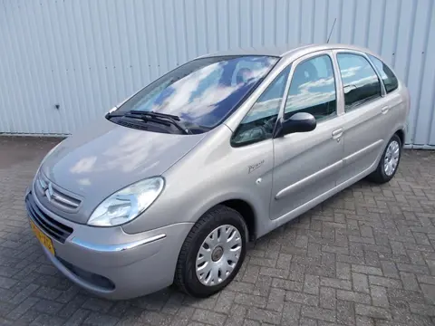 Citroën Xsara Picasso 2.0i-16V Caractère Automaat ( APK 02-05-2026 )