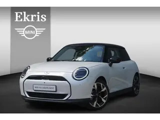 MINI 3-deurs Cooper E Classic Uitvoering | Pakket L | Glazen panoramadak | Driving Assistant | HIFI 