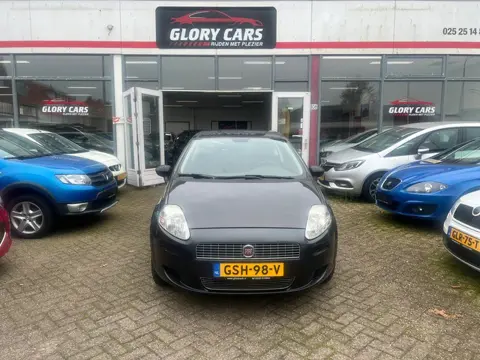 Fiat FIAT PUNTO AIRCO-ELEKT.RAMEN-WEINIG KM-NIEUWE APK