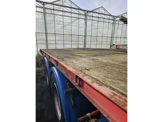 2000 unknown 40 foot flatrack for on a gooseneck chassis