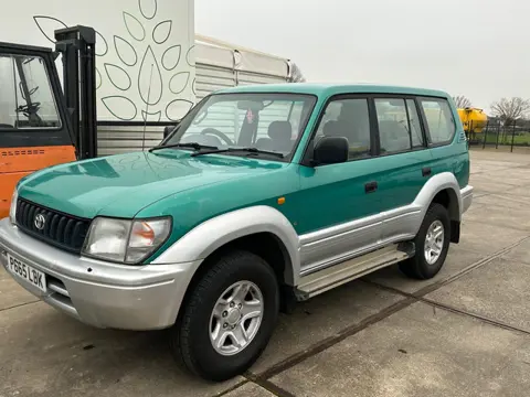 Toyota LandCr. Chall. 3.0 HR Commercial 5-Zits RHD