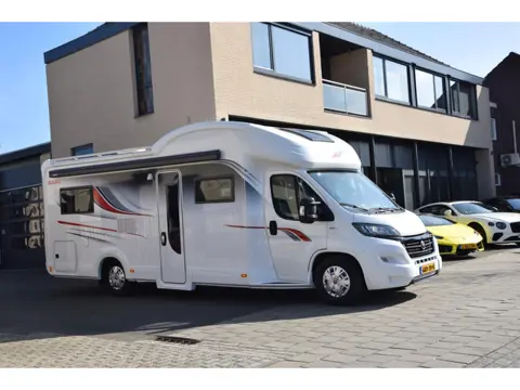 Kabe KABE TMRX 780 LXL Travelmaster *Kingsize* 2.3 160 Aut. Level-systeem|TV|Led|