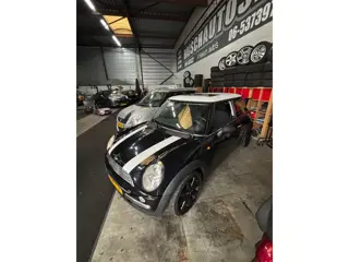 Mini Mini 1.6 ONE " STUURBEKRACHTIGING DOET HET NIET / ZO MEENEMEN "