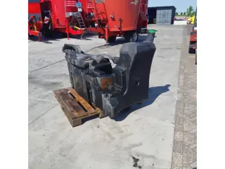 John Deere Dieseltank 6R/M mid frame